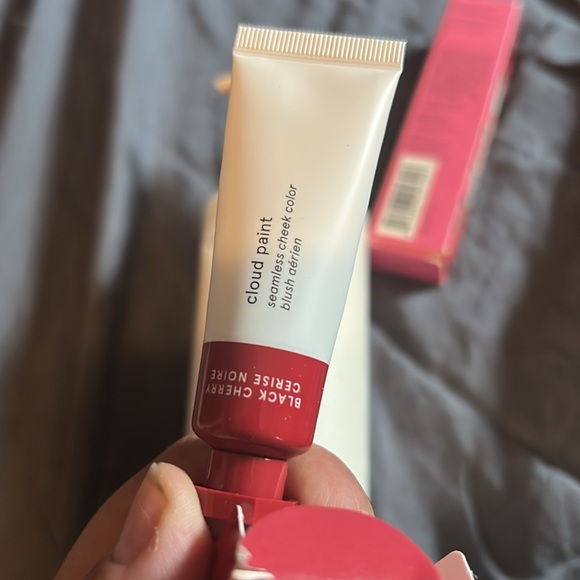bundle of glossier items | nib - Picture 5 of 5